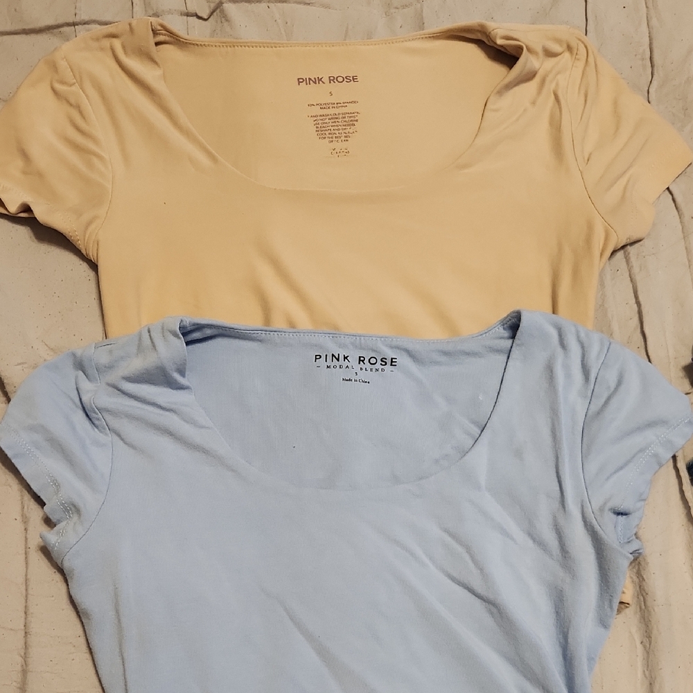 Pink Rose Tan and Blue Fitted Short Sleeve T-Shirts